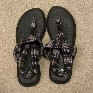 Size 9 Sanuk Sandals